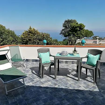 Teresa Oda ve Kahvaltı 3*